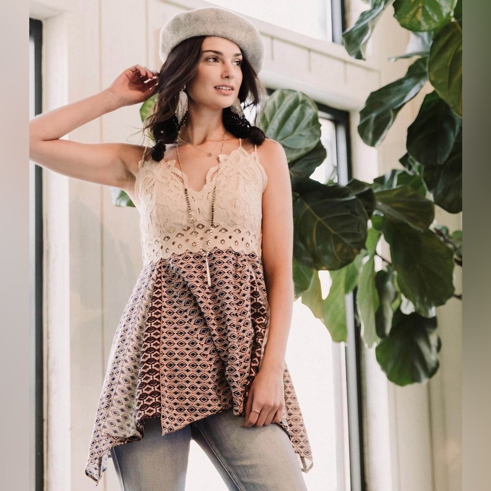 NWT gimmick crochet boho pieced tunic tank top size Small. Ivory/ multicolor - Picture 10 of 10